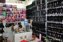 義烏市凌云針織手套廠 商貿(mào)城四區(qū)里的專業(yè)織造力量